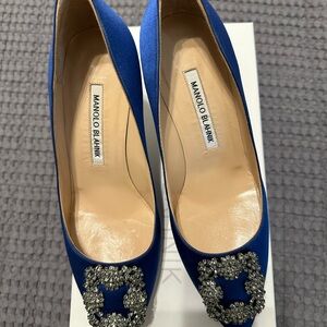 Manolo Blahnik Hangisi Heels